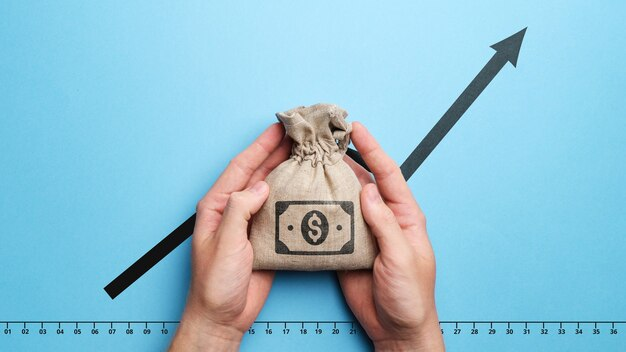 improving-cash-flow-img